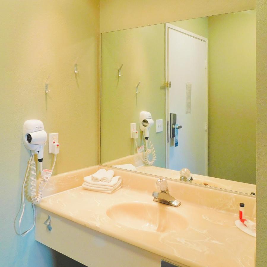 Travelodge By Wyndham Big Bear Lake Ca Buitenkant foto